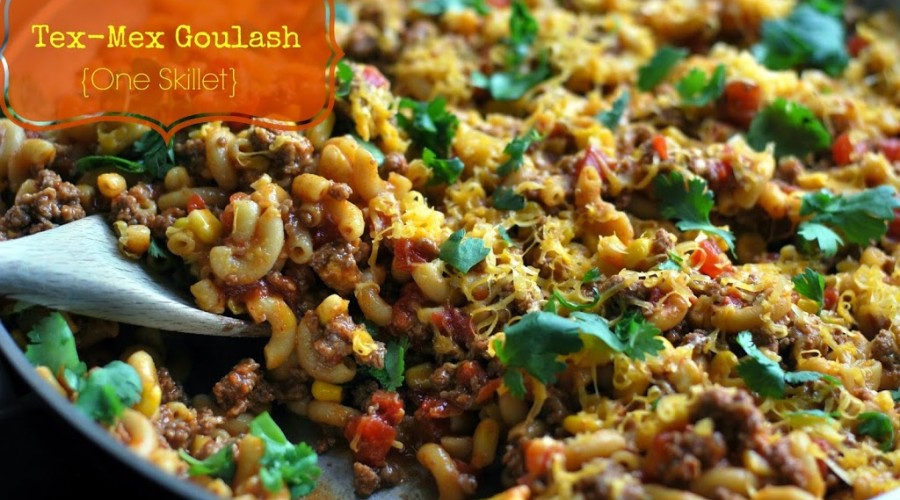 {One Skillet} Tex-Mex Goulash