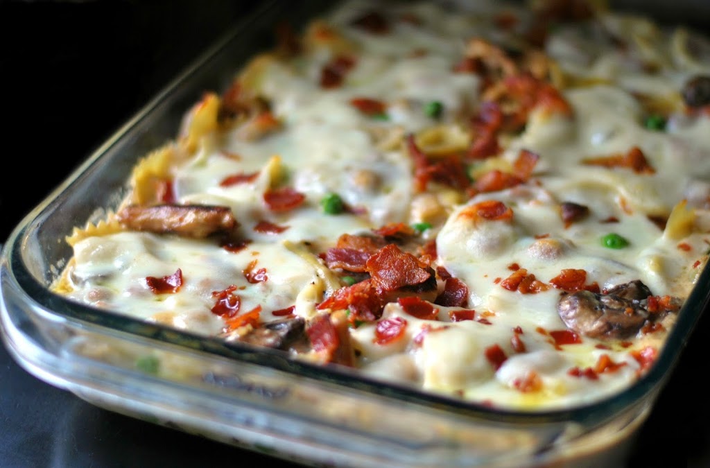 Chicken, Bacon & Provolone Alfredo Pasta Bake – Aunt Bee's Recipes